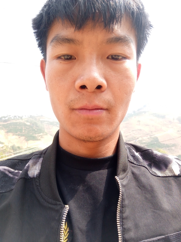 唐伟的第一张照片--玉溪认干亲服务网